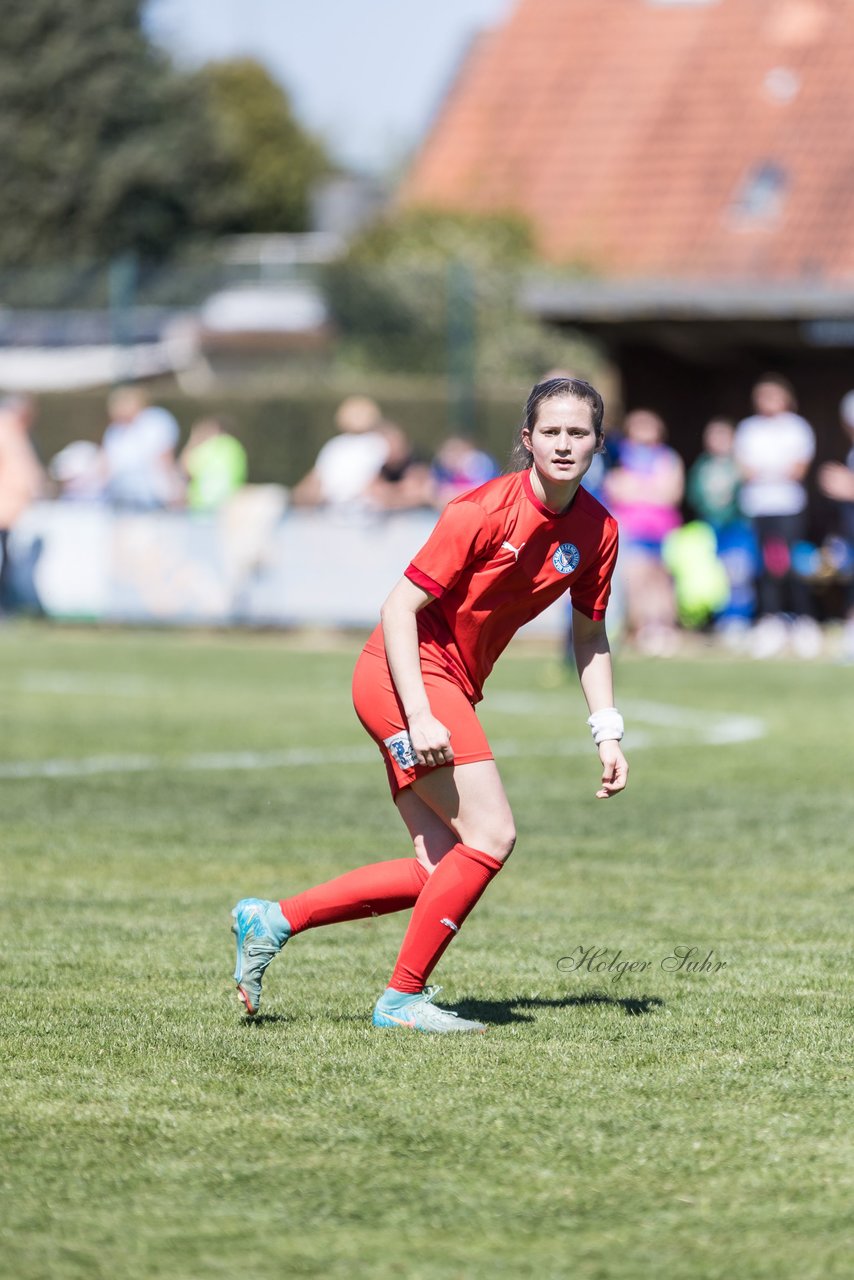 Bild 288 - F TSV Zarpen - Holstein Kiel II : Ergebnis: 2:6